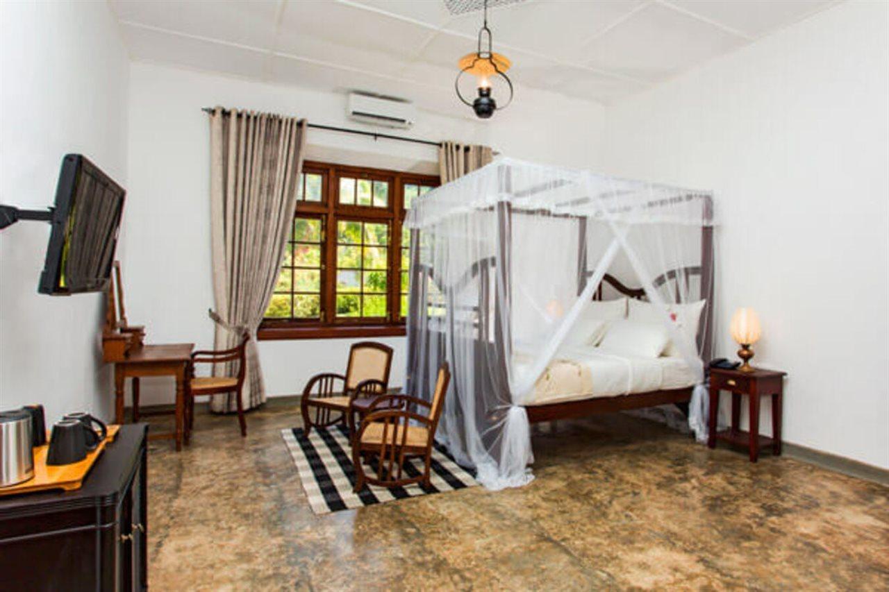 Mountbatten Bungalow- Thema Collection Канди Экстерьер фото