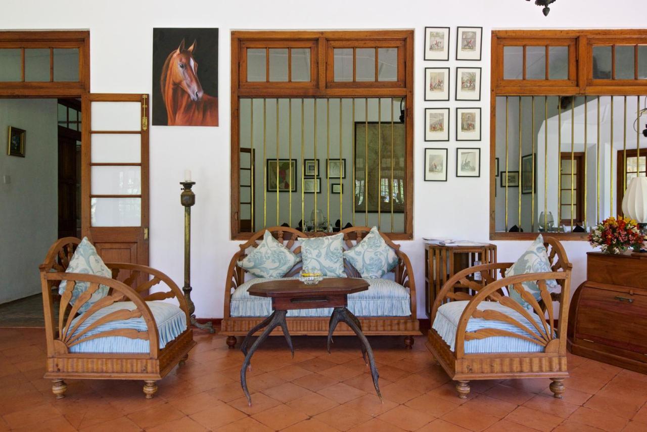 Mountbatten Bungalow- Thema Collection Канди Экстерьер фото