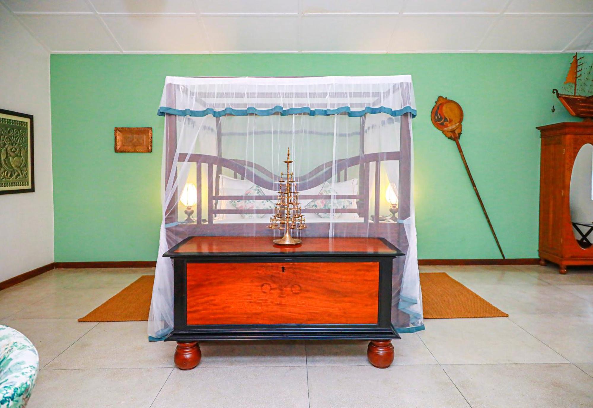 Mountbatten Bungalow- Thema Collection Канди Экстерьер фото