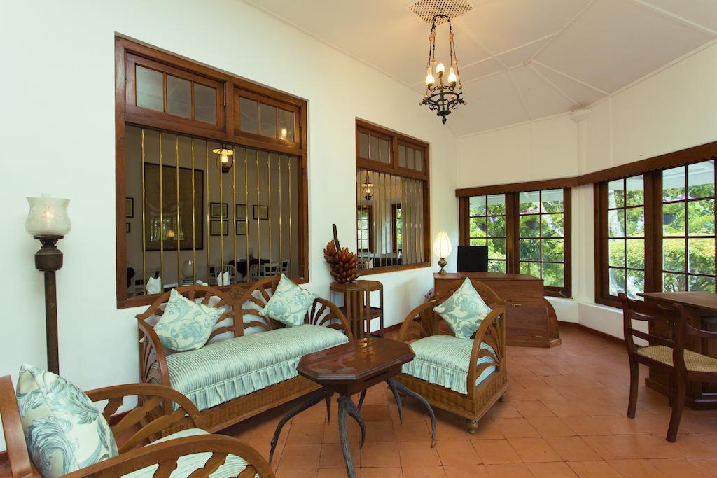 Mountbatten Bungalow- Thema Collection Канди Экстерьер фото